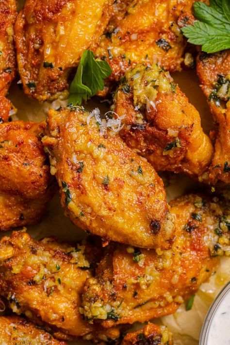 Crispy Garlic Parmesan Wings (Air Fryer!) Parmesan Wings Air Fryer, Garlic Parmesan Wings Air Fryer, Wings Air Fryer, Parmesan Wings, Air Fryer Garlic, Garlic Parmesan Wings, Homemade Garlic Butter, Crispy Garlic, Crispy Wings