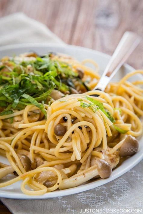 Ume Shiso Pasta - Tasty Japanese style (wafu) pasta with chicken tender, shimeji mushrooms, and umeboshi, garnished with shiso leaves and shredded nori. #japanesenoodles #japanesepasta #asianstylepasta #pastarecipes #chickenmushroompasta #wafupastajapanesestyle | Easy Japanese Recipes at JustOneCookbook.com Yakimeshi Recipe, Just One Cookbook, Cooking Spaghetti, Pasta Easy, Food For Special Event, Easy Japanese Recipes, Japanese Recipes, Pasta Pasta, Japanese Cooking