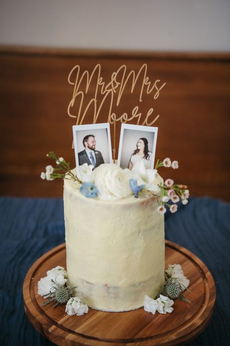 Polaroid photo wedding cake topper. Small Wedding Cake With Topper, Wedding Cake With Polaroid, Wedding Cake Polaroid, Polaroid Wedding Cake Topper, Engagement Photos Cake, Polaroid Photo Wedding, Polaroid Cake Topper, Simple Wedding Cake Small One Tier, Polaroid Cake