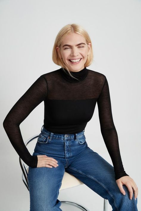 Browse Minimalism with an Edge tops for women that are as unique as they are versatile, featuring tops, tees, tanks, boleros and blouses. Classic Turtleneck, Sweatshirt Fabric, Turtleneck Top, Long Sleeve Turtleneck, Winter Clothing, Turtle Neck Top, The A Team, Fall And Winter, Dream Wardrobe