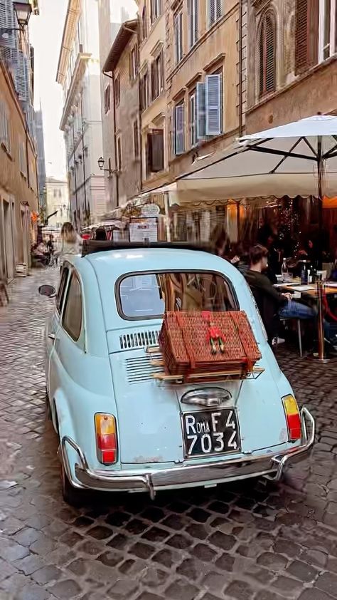 Vintage Fiat, Travel Tours, Fiat 500, Best Vacations, Beautiful Destinations, Travel Journal, Rome, Travel Guide, Beautiful Places