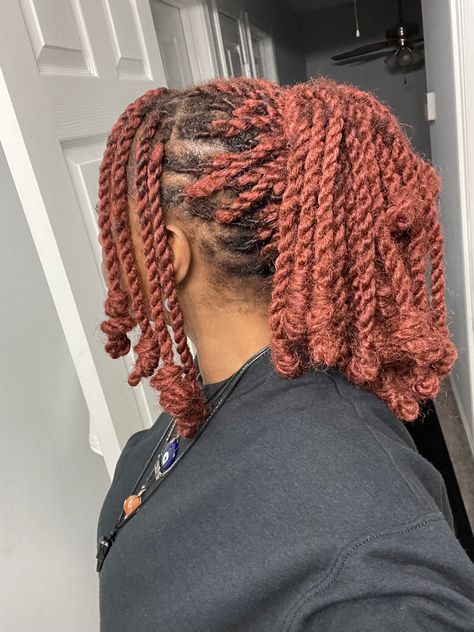 Invisible Locs Twist Styles, Invisible Locks With Color, How To Style Short Invisible Locs, Copper Invisible Locs, Hairstyles For Invisible Locs, Styling Invisible Locs, Ways To Style Invisible Locs, Colored Invisible Locs, How To Style Invisible Locs