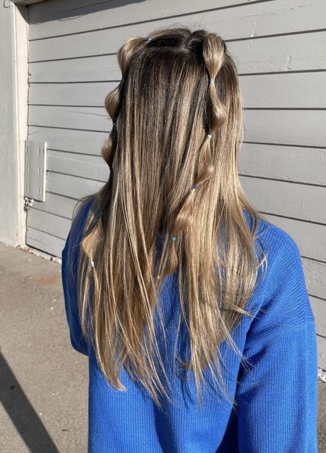 Hairstyles For All Hair Types, Half Up Hairstyle, Hairstyle Idea, French Braids, French Braid Hairstyles, Peinados Fáciles Para Cabello Corto, Hair Stylies, Hair Stylist Life, Sleek Hairstyles