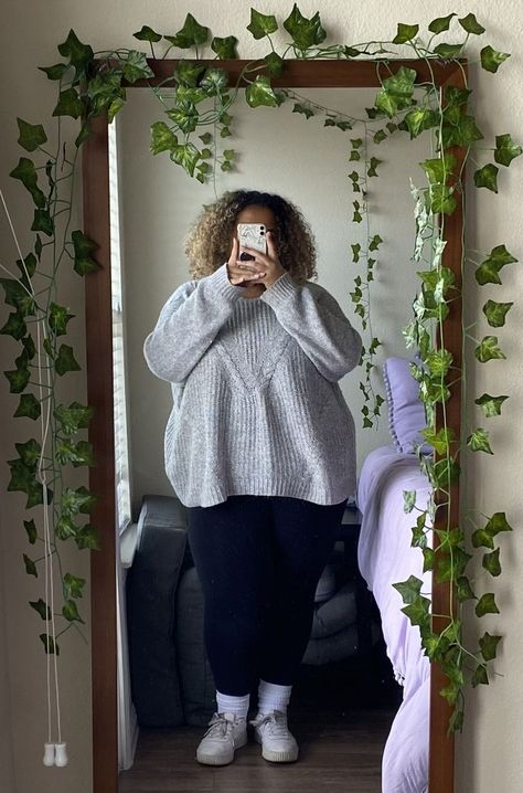 plus sized black woman is wearing a very oversized light grey chunky knit sweater, black leggings, white crew socks, and white sneakers Clothes For Cold Weather, Cold Weather Fits, Fits Plus Size, Winter Plus Size, Midsize Outfits, Plus Size Outfit, Personal Style Inspiration, Winter Capsule Wardrobe, Cold Weather Outfits