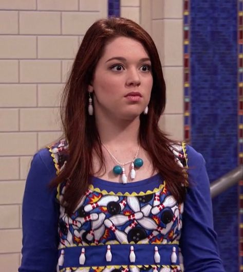 Jennifer Stone Harper, Harper Wizards Of Waverly Place Outfits, Harper Finkle Outfits, Harper Wizards Of Waverly Place, Wizards Of Waverly Place Outfits, Campy Outfit, Campy Fashion, Harper Finkle, Fanfic Outfits