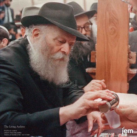 Despite having spoken at length at a Farbrengen, followed by standing for many long hours to distribute Wine of Blessing to an endless line of people, the Rebbe always ensured that everyone had received wine before leaving. Lubavitcher Rebbe, Jewish Art, Long Hours, Art References, Photo Collection, Vision Board, Around The Worlds, Pasta, Wine