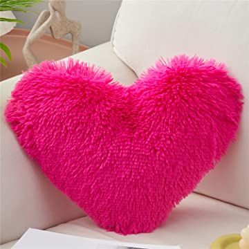 Fluffy Heart Pillow, Pillow For Couch, Girls Pillows, Rose Violette, Pink Throws, Pink Throw Pillows, Faux Fur Pillow, Color Heart, Cool Gifts For Kids