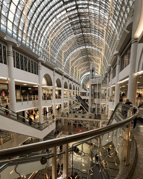 Shopping London Aesthetic, London Aesthetic Shopping, Malls Aesthetics, Shopping In London Aesthetic, London Shopping Aesthetic, Maeve Fly, Shopping Mall Aesthetic, London Life Aesthetic, Aesthetic Mall