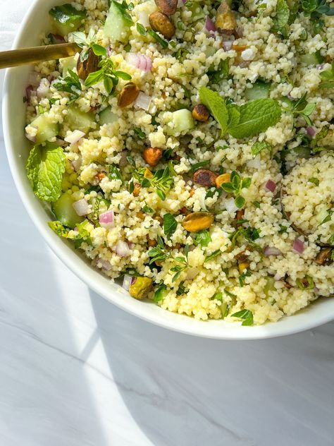 Jenn Aniston Salad with Couscous Greek Salad Couscous, Summer Couscous Salad, Salad Couscous, Froyo Recipe, Jennifer Aniston Salad, Shopska Salad, Aniston Salad, Buttered Corn, Mini Cucumbers