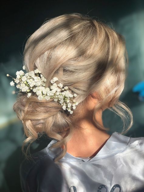 Gypsophila Wedding Hair, Wedding Up Do, Bridesmaid Hair Inspo, Gypsophila Wedding, Effortless Hair, Cyprus Wedding, Hairdo Wedding, March 7th, Wedding 2025