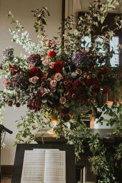 Moody Wedding Flowers, Moody Wedding Decor, Deep Red Wedding, Colony House, Dark Romantic Wedding, Forest Theme Wedding, Art Gallery Wedding, Red Wedding Theme, Red Wedding Flowers