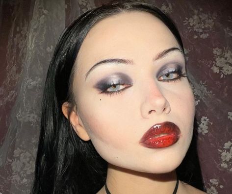 Innocent Makeup, Vamp Makeup, Alt Makeup, Swag Makeup, Red Makeup, Emo Makeup, Dope Makeup, Crazy Makeup, Creative Makeup Looks