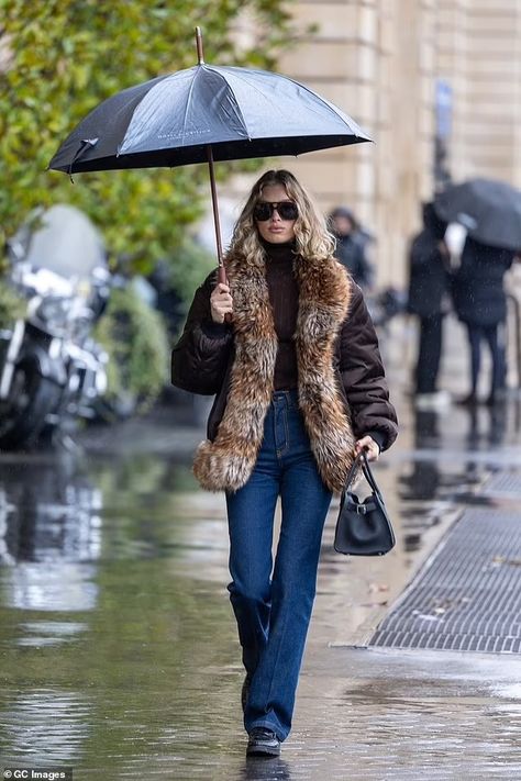 Elsa Hosk is effortlessly chic in a faux fur trimmed coat and high-waisted jeans as she braves the rain amid Paris Fashion Week | Daily Mail Online Fur Trim Coat Outfit, Elsa Hosk Outfits, Fur Trimmed Coat, Faux Fur Trim Coat, Fur Trim Coat, Coat Outfit, Elsa Hosk, Winter Fits, Coat Outfits