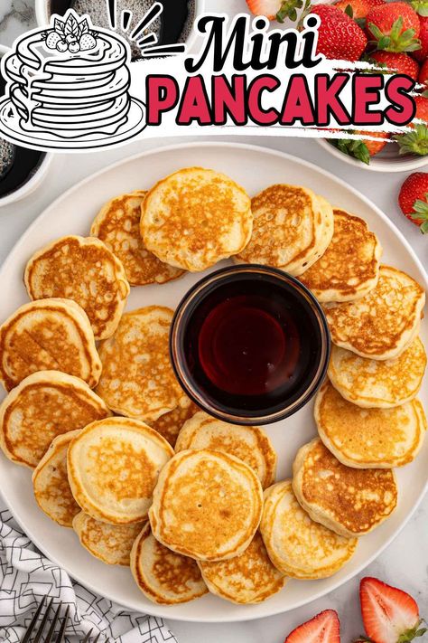 mini pancake pin. Homemade Mini Pancakes, Princess Recipes, Mini Pancakes Recipe, Fluffiest Pancakes, Kids Pancakes, Christmas Brunch Recipes, Slow Cooker Chicken Chili, Fun Breakfast, Blueberry Breakfast Cake