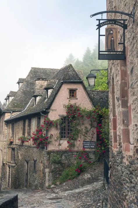 Belle's hometown in Beauty And the Beast is based on this French village and the similarity is uncanny Fictional Places, Belle Aesthetic, Belle French, French Village, Holiday Photography, Dream Places, French Countryside, Lush Garden, English Countryside