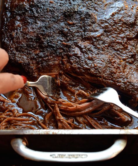 Jewish Brisket Recipes, Jewish Brisket, Best Brisket Recipe, Brisket Rub Recipe, Brisket Marinade, Roast Brisket, Brisket Recipes Smoked, Slow Cooker Brisket, Braised Brisket