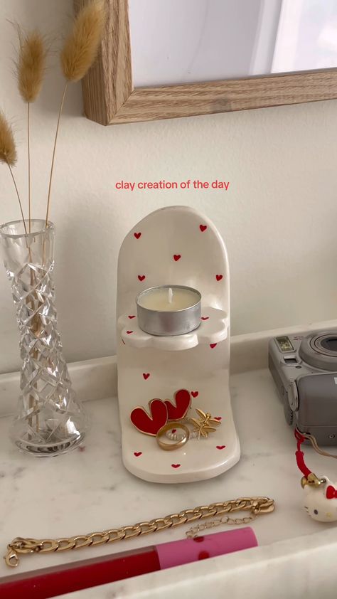 made this at the moment 🥹❤️ Check more at https://howcandothis.com/diyideas/made-this-at-the-moment-%f0%9f%a5%b9%e2%9d%a4%ef%b8%8f/ Diy Clay Crafts Candle Holders, Diy Candle Ideas Decoration, Clay Candle Holder Ideas, How To Use Clay Diy Crafts, Modelling Clay Candle Holder, Pottery Jewellery Holder, How To Do Clay Art, Clay Crafts Decor, Summer Diy Projects Decor