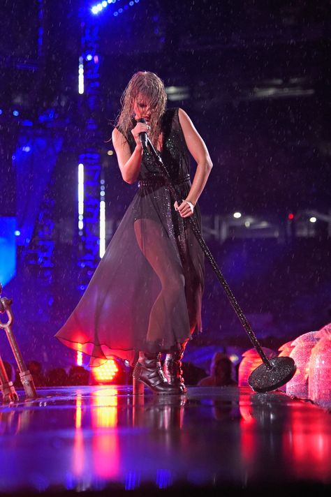 Taylor Swift Reputation Concert in the Rain Photos | POPSUGAR Celebrity Taylor Rain, Reputation Tour, Taylor Swift Dress, Taylor Swift Reputation, Photos Of Taylor Swift, Rain Photo, Taylor Swift Web, Swift Tour, All About Taylor Swift