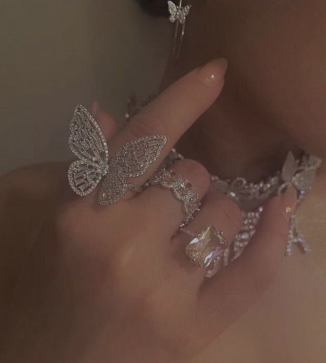 A Butterfly, We Heart It, Lost, Ring