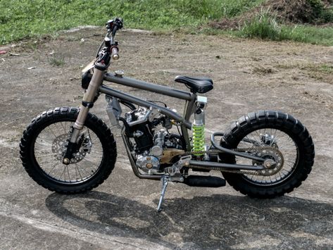 The Bulldog: Ninja-Powered BMX Cub! – BikeBound Bmx Motorcycle, Bmx Cub, Flying Motorcycle, Motor Bicycle, Gas Powered Bicycle, Mobil Off Road, Hover Bike, Bmx Frames, Powered Bicycle