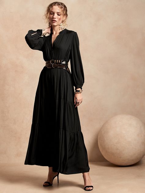 Maxi Dress Elegant, Classic Black Dress, Ruffle Wrap Dress, Maxi Dress Black, Tiered Maxi Dress, Banana Republic Dress, Dress Elegant, Tiered Dress, Elegant Outfit