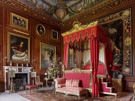 Red Royal Bedroom, Buckingham Palace Interior, Victorian Architecture Interior, Country Life Magazine, Lincolnshire England, Royal Bedroom, English Houses, Classical Interior, Rose House