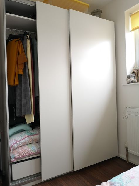 Tall Wardrobe Ideas, Adhesive Mirror Tiles, Wardrobe Ikea, Cheap Wardrobes, Tall Wardrobe, Drawer Shelf, Closet Design Layout, Small Bedroom Ideas, Small Studio Apartments