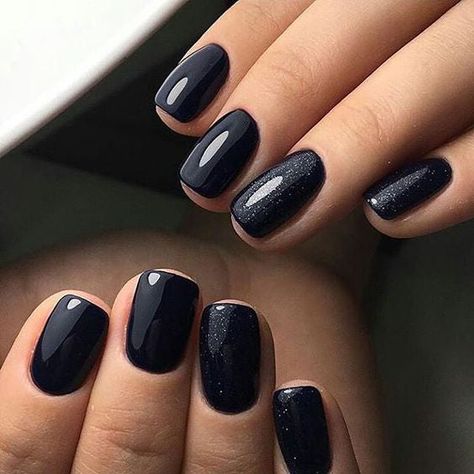 Gel Manicure Colors, Stars Nails, Black Gel Nails, Black Nails With Glitter, Manicure Colors, Black Acrylic Nails, Black Nail Art, Black Nail Polish, Stiletto Nails Designs