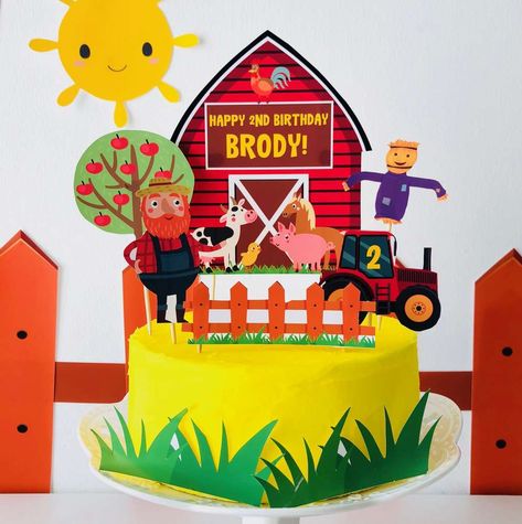 Old MacDonald Farm Party | CatchMyParty.com Farm Party Signs, Farm Birthday Cake, Farm Birthday Cakes, Farm Party Decorations, Barnyard Cake, Party Birthday Cake, Old Macdonald, Farm Cake, Barnyard Party