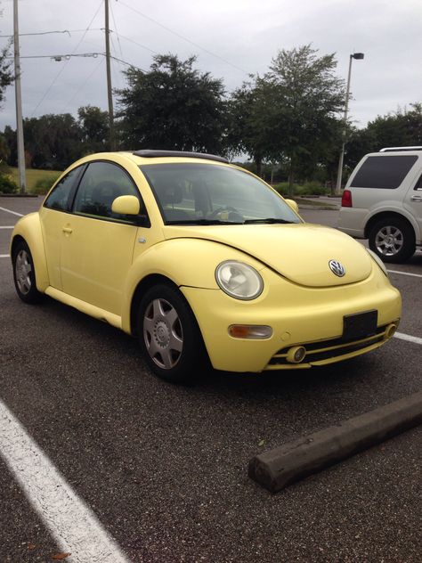 Yellow Buggie Car Aesthetic, Yellow Buggie Car, Yellow Volkswagen Beetle, Slug Bug Car Aesthetic, Yellow Beetle Car, Yellow Punch, Green Beetle, Volkswagen Beetle Convertible, Bug Car