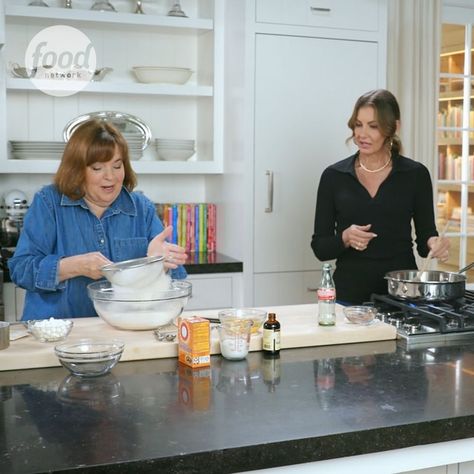 Ina Garten Bakes A Coca-Cola Cake 🍫🍰 | Be My Guest With Ina Garten | cake, kitchen, Ina Garten, Coca-Cola, Faith Hill | Ina Garten is joined in the kitchen by Faith Hill & her daughter Gracie to bake their family's favorite Coca-Cola Cake 🍫🍰 #BeMyGuestWithInaGarten | By Food Network UK Faith Hill Coca Cola Cake, Ina Garten Cake, Ina Garden, Coca Cola Cake, Cola Cake, Be My Guest, Ina Garten Recipes, Barefoot Contessa, Faith Hill