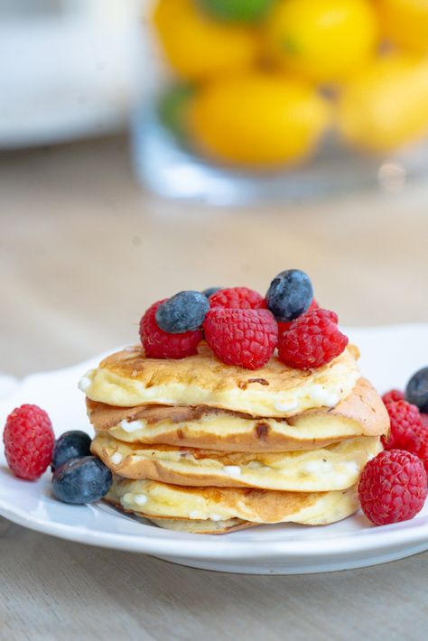 Protein-Packed Cottage Cheese Banana Pancakes - Rooted Childhood Banana Cottage Cheese, Cottage Cheese Banana, Pancakes Banana, Pumpkin Pancake Recipe, Cottage Cheese Pancakes, What's For Breakfast, Cream Cheese Recipes, Banana Pancakes, Pumpkin Cream