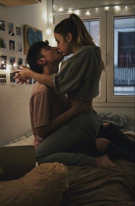 Romantic Boyfriend, Romantic Photography, Goals Pictures, Foto Poses, Boyfriend Goals, Couple Relationship, Cute Couples Photos, Relationship Goals Pictures, Photo Couple