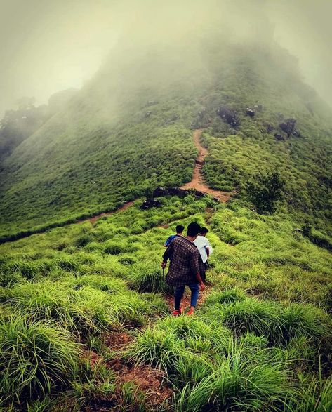 📍 Ranipuram,Kasaragod,Kerala,India Trekking Photography, Travel India Beautiful Places, Photo Graphy, Travel India, States Of India, Best Profile Pictures, Mini Drone, Kerala India, Drone Photos