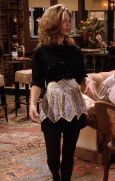 Rachel Green Apron Outfit, Rachel Green Apron, Rachel Green Outfits Waitress, Rachel Green Central Perk Outfit, Rachel Green Waitress Outfits, Rachel Green Waitress, Barista Fits, Waitress Aesthetic, Rachel Green Fashion