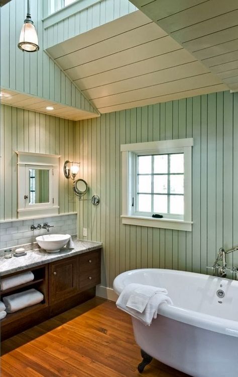 FRENCH COUNTRY COTTAGE: Knotty pine love Knotty Pine Walls, Beach Style Bathroom, Painting Wood Paneling, Pine Walls, House Of Turquoise, Beach Theme Bathroom, Cottage Bathroom, Decor Baie, Beach Cottage Style