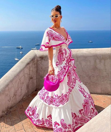 Elegant Mexican Dress, Formal Mexican Dress, Hispanic Dresses, Wedding Spiritual, Mexican Couture, Latino Fashion, Spanish Dresses, Outfit Mexicano, Mexican Wedding Dress