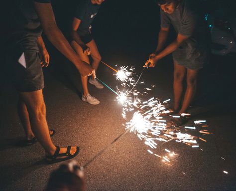 4th Of July With Friends, Fourth Of July Aesthetic, Firework Party, Patriotic Photos, Lotr Party, 2025 Prayer, July Aesthetic, Sparklers Fireworks, Fire Work