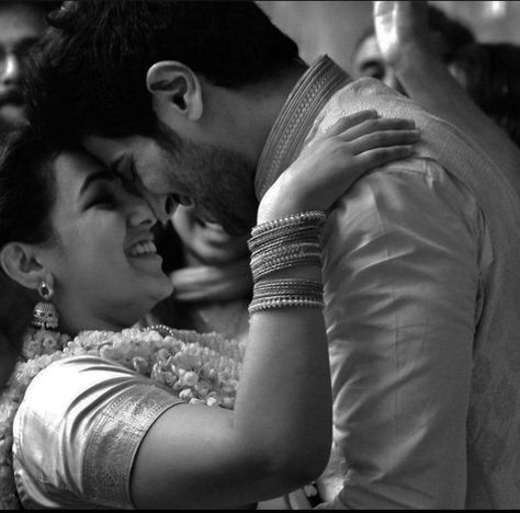 Ok Kanmani, Prabhas And Anushka, Mani Ratnam, Disney Queens, Indian Wedding Couple Photography, Best Friend Poses, Film Inspiration, Love Couple Photo, Movie Couples