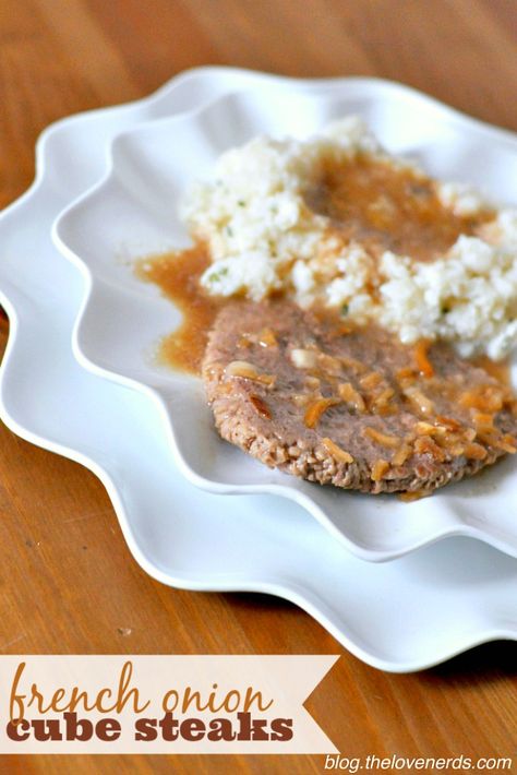 An easy 5 ingredient dinner idea that will make your house smell amazing - French Onion Cube Steaks with Gravy! {The Love Nerds} Baked Steak Recipes, Nerd Recipes, Salisbury Steaks, Cube Steaks, Cube Steak And Gravy, Make Your House Smell Amazing, Baked Spaghetti Casserole, Baked Spaghetti Recipe, Baked Steak