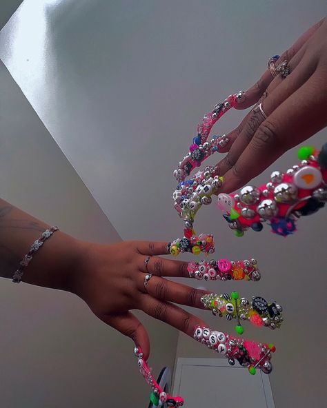 Clear Junk Nails, Playboi Carti Nails, Over The Top Nails, Long Junk Nails, Junk Nails Bling, 1990s Nails, Junk Nails, Punk Nails, Long Acrylic Nail Designs