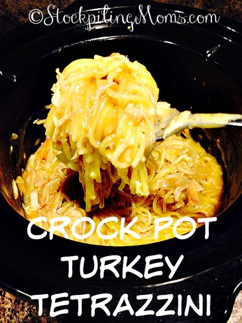 Crock Pot Turkey Tetrazzini, Turkey Tetrazzini Recipe Easy Crockpot, Crockpot Turkey Tetrazzini Recipe, Crockpot Turkey Casserole Recipes, Leftover Turkey Crockpot Recipes, Turkey Recipes Crockpot, Crockpot Turkey Recipes, Bbq Chicken Crockpot Easy, Tetrazzini Recipes