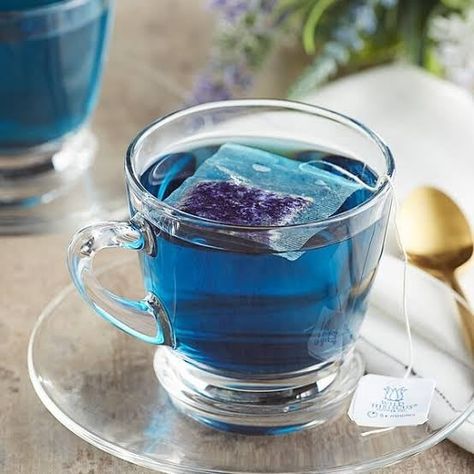 Herb Aesthetic, Blue Butterfly Pea Flower, Dried Butterfly, Pea Flower Tea, Butterfly Pea Flowers, Food References, Herbal Drink, Butterfly Pea Tea, Butterfly Pea Flower Tea