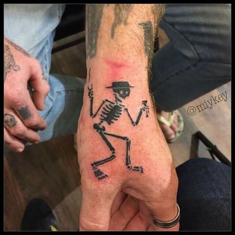 Social Distortion Social Distortion Tattoo, Distortion Tattoo, Valhalla Tattoo, Engraving Tattoo, Social Distortion, D Tattoo, Funny Tattoos, Tattoo Meaning, Inked Babes