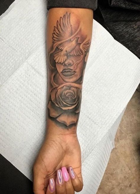 Arm Sleeve Tattoos For Women, Cross Tattoos For Women, Hand Tattoos For Girls, Cute Hand Tattoos, Pretty Hand Tattoos, Neck Tattoos Women, Forarm Tattoos, Black Girls With Tattoos, Tattoos For Black Skin