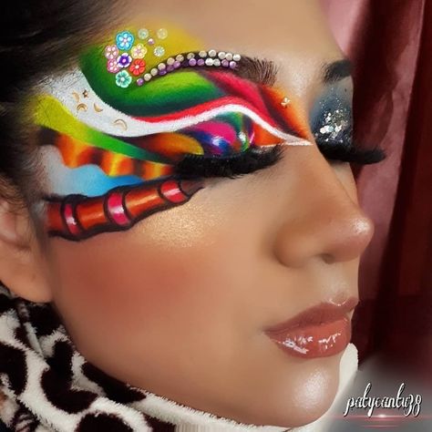 Face Paint, Carnival Face Paint, Carnival, Makeup, Make Up