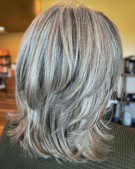 Hair With Gray Highlights, Natural White Hair, Ash Grey Hair, Gray Highlights, Blue Grey Hair, Grey Hair Care, Gorgeous Gray Hair, Grey Hair Inspiration, Gray Hair Growing Out