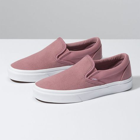 Cute Womens Shoes, Sneaker Outfits, Pastel Outfit, Womens Shoes High Heels, Sneakers Outfit, Classic Shoes, Womens Shoes Wedges, Work Shoes, Casual Shoes Women