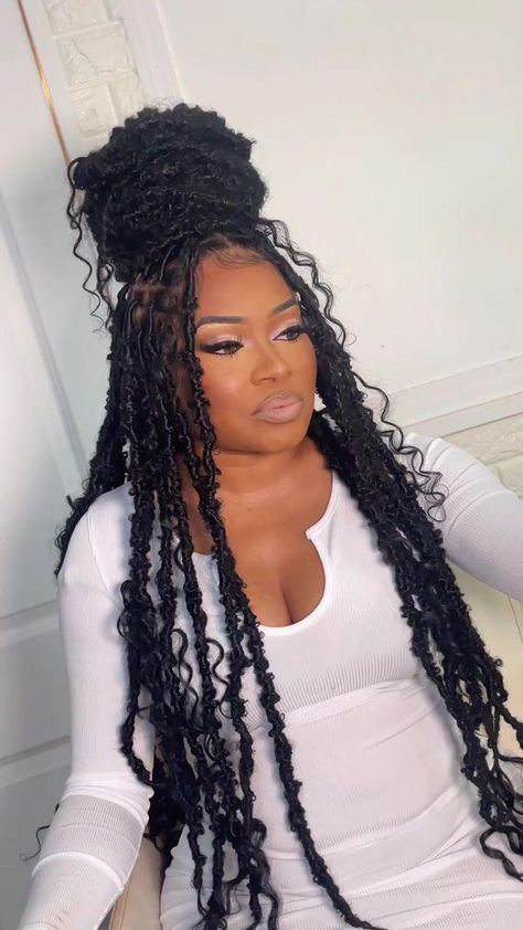 Goddess Faux Locs, Goddess Braids Hairstyles, Faux Locs Hairstyles, Box Braids Hairstyles For Black Women, Braids Hairstyles Pictures, Hair Braid Videos, Box Braids Styling, Pretty Braided Hairstyles, Dope Hairstyles