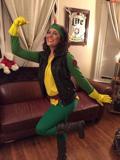 Homemade Rogue Costume #halloween2014 Rogue Xmen Costume Diy, Diy Rogue Costume X Men, Rogue Costume Diy, Rogue Halloween Costume, Rogue Xmen Costume, Rogue Costume, Rogue Cosplay, Rogue Xmen, 2024 Family